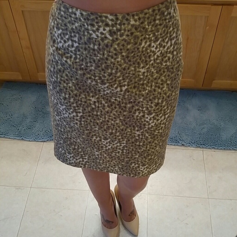New Ann Taylor watercolor skirt